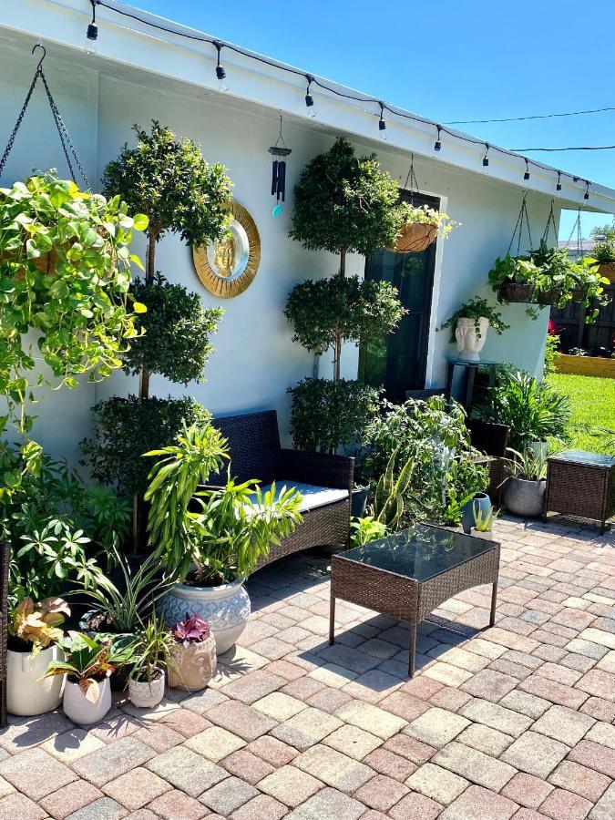 Private Heated Pool Oasis Pet-Friendly Retreat Short Or Long Stays Sleeps 2-8 Ppl Pompano Beach Esterno foto