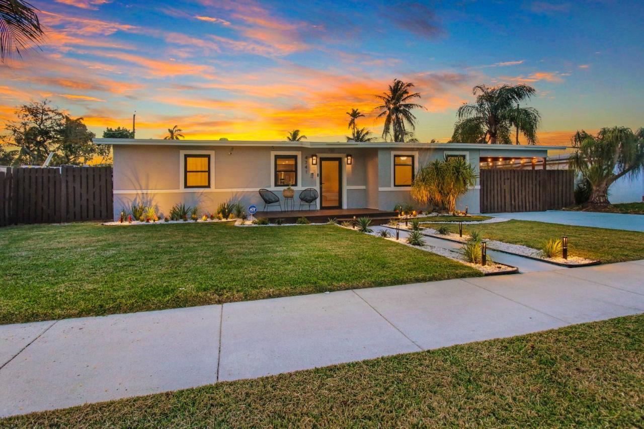 Private Heated Pool Oasis Pet-Friendly Retreat Short Or Long Stays Sleeps 2-8 Ppl Pompano Beach Esterno foto