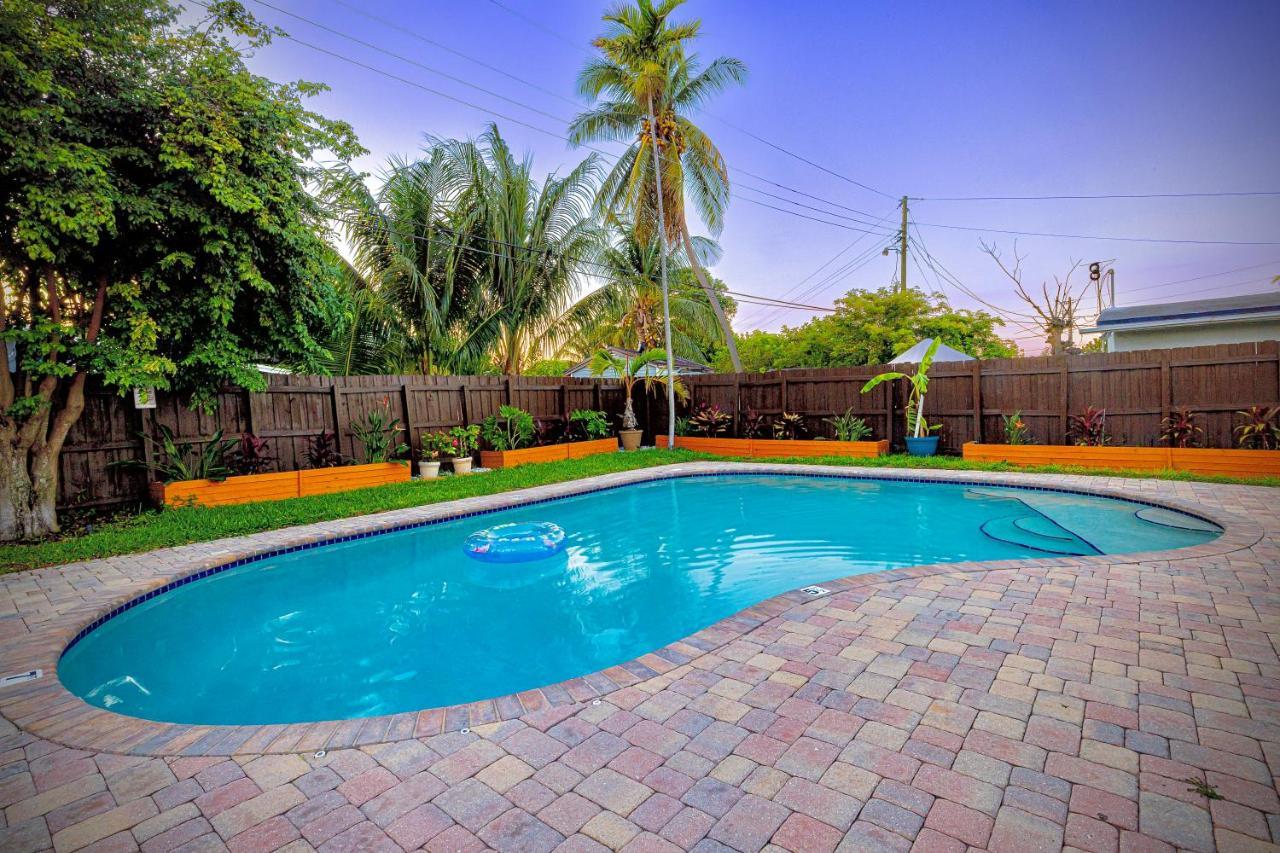 Private Heated Pool Oasis Pet-Friendly Retreat Short Or Long Stays Sleeps 2-8 Ppl Pompano Beach Esterno foto